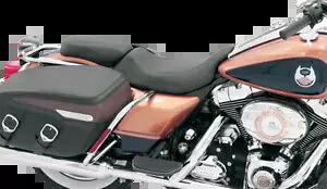 マスタング トリッパー ソロシート 76026 Mustang Tripper Solo Seat 76026 【並行輸入品】｜カスタムパーツ WORLD倉庫