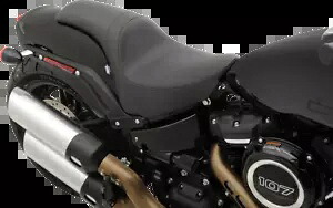 ドラッグスペシャリティーズ プレデターシート 0802-1130 Drag Specialties Predator Seat 0802-1130 【並行輸入品】|カスタムパーツ WORLD倉庫