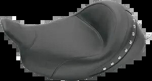 マスタング スタッズ ソロシート 76029 Mustang Studded Solo Seat 76029 【並行輸入品】 90,750円