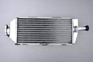 ヤマハ WRF 426 WR426F 2001-2002 Ultra Amplified Racing ウォーター クーラー 右- Yamaha WRF 426 WR426F 2001-2002 Ultra Amplified Racing Water Cooler Right- 【並行輸入品】 44,880円