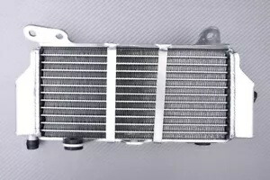 Ultra Amplified Racing ウォータークーラー クーラー 左 ヤマハ YZ 250FX 2020-2023- Ultra Amplified Racing Water Cooler Cooler Left YAMAHA YZ 250FX 2020-2023- 【並行輸入品】