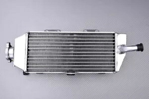 Ultra Amplified Racing ウォータークーラー クーラー右 ヤマハ WRF 400 1998-2000- Ultra Amplified Racing Water Cooler Cooler Right YAMAHA WRF 400 1998-2000- 【並行輸入品】