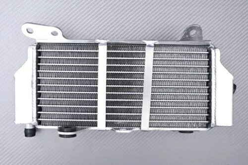 Ultra Amplified Racing ウォータークーラー クーラー 左 ヤマハ YZ 450 FX 2019-2023- Ultra Amplified Racing Water Cooler Cooler Left YAMAHA YZ 450 FX 2019-2023- 【並行輸入品】
