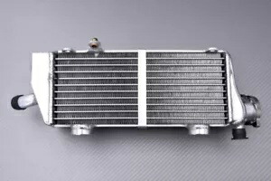 Ultra Amplified Racing ウォーター クーラー クーラー 右 KTM SX 250 2008-2010- Ultra Amplified Racing Water Cooler Cooler Right KTM SX 250 2008-2010- 【並行輸入品】