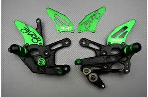 AVDB 調整可能なグリーン フットレスト システム DUCATI SBK 848 H6 2008-2012- AVDB adjustable green footrest system DUCATI SBK 848 H6 2008-2012- 【並行輸入品】