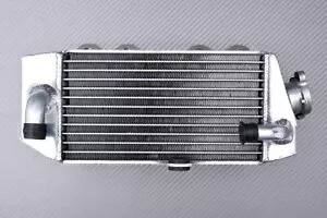 超強化レーシング AVDB ウォーターラジエーター ヤマハ YZ 85 /グランデス ルー 2002-21 Ultra-Reinforced Racing AVDB Water Radiator YAMAHA YZ 85 /GRANDES ROUES 2002-21 【並行輸入品】