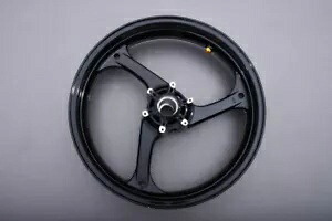 ホンダ CBR 1000 RR 1000R SC57 2004-2005 ブラック 4.5kg フロントホイール- Honda CBR 1000 RR 1000R SC57 2004-2005 Black 4.5kg Front Wheel- 【並行輸入品】