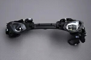 フロントヘッドライト/ヘッドランプヤマハ YZF R1 / R1M RN65 2020-2024 OEM:B3L8430000 Front Headlight / Headlamp YAMAHA YZF R1 / R1M RN65 2020-2024 OEM:B3L8430000 【並行輸入品】