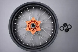 オレンジ スーパーモト スポーク リム/フロント ホイール HUSQVARNA FC 450 2016-2022 3,5 ''x17'' Orange Supermoto Spoked Rim / Front Wheel HUSQVARNA FC 450 2016-2022 3,5''x17'' 【並行輸入品】