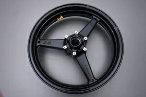 ホンダ CBR 1000RR FIREBLADEt 2008-2011 ブラック アルミニウム フロント ホイール- Honda CBR 1000RR FIREBLADEt 2008-2011 Black Aluminum Front Wheel- 【並行輸入品】｜カスタムパーツ WORLD倉庫