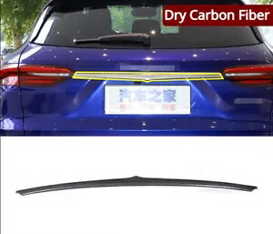 マセラティ グレカーレ 22-24 ドライカーボンファイバーリアテールゲートトランクドアストリップトリム For Maserati Grecale 22-24 Dry Carbon Fiber Rear Tailgate Trunk Door Strip Trim 【並行輸入品】