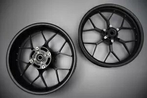ホンダ CBR1000RR SC59 2012-2016 フロント+リアホイール ブラック 4.4/5.9kg- Honda CBR 1000 RR SC59 2012-2016 Front + Rear Wheels Black 4.4/5.9kg- 【並行輸入品】