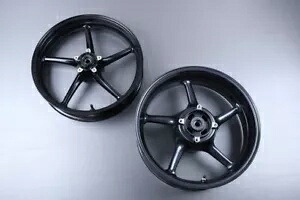 フロント+リアリム ブラック 3.5/5.5 kg トライアンフ ストリート トリプル 675 2007-2010- Front + rear rims black 3.5/5.5 kg triumph street triple 675 2007-2010- 【並行輸入品】｜カスタムパーツ WORLD倉庫