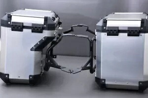 サイドケース 110L アルミニウム + ブラケット + 取り付けキット BMW R1250 GS /ADV 2019-2023- Side case 110L aluminium + brackets + mounting kits BMW R1250 GS /ADV 2019-2023- 【並行輸入品】