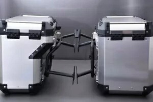 サイドケース 110L アルミニウム + ブラケット + 取り付けキット KTM ADV 1050 / R 2015-2016- Side case 110L aluminium + brackets + mounting kits KTM ADV 1050 / R 2015-2016- 【並行輸入品】|カスタムパーツ WORLD倉庫