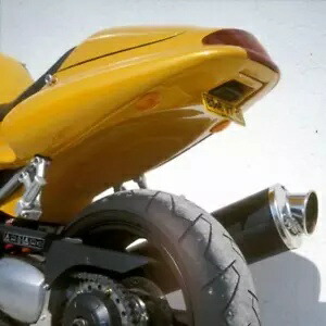 Ermax アンダートレイ 未塗装トライアンフ T509 T595 955i スピード トリプル 1997 - 2001 Ermax Undertray Unpainted Triumph T509 T595 955i Speed Triple 1997 - 2001 【並行輸入品】