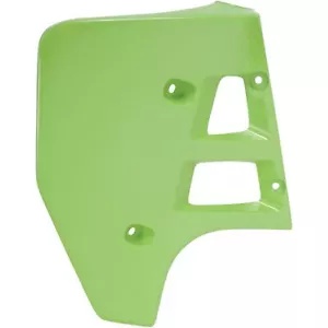 UFO プラスチック ラジエーター シュラウド - KX 125 88-89 - グリーン KA02711026 UFO Plastics Radiator Shroud - KX 125 88-89 - Green KA02711026 【並行輸入品】 40,755円