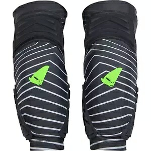 UFO Plastics MTB M33 ニーガード - L KS05003#KL UFO Plastics MTB M33 Knee Guards - Large KS05003#KL 【並行輸入品】