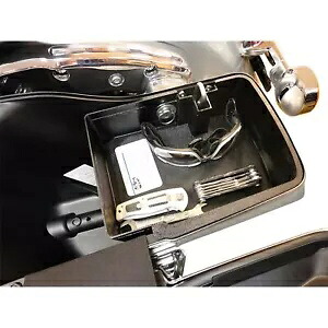 ハードバッガー サドルバッグ トレイ - 14-19 FLH - 右 TS114HD-R Hardbagger Saddlebag Tray - 14-19 FLH - Right TS114HD-R 【並行輸入品】