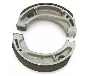 Emgo フロントまたはリア ブレーキ シュー - ホンダ MB5 CT/XL70 CB/TL/XL125 XL/XR200R/350R Emgo Front or Rear Brake Shoes - Honda MB5 CT/XL70 CB/TL/XL125 XL/XR200R/350R 【並行輸入品】