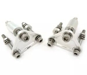 TTR400 フロントモーターマウントセット - シルバー - ホンダ - CB500K Four CB550F CB550K TTR400 Front Motor Mount Set - Silver - Honda - CB500K Four CB550F CB550K 【並行輸入品】