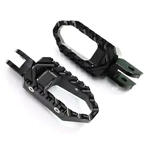 ブラック ツアー フロント ライダー フットペグ ストライカー 11 12 13 14 15 16 17 用 Black TOUR Front Rider Foot Pegs For Stryker 11 12 13 14 15 16 17 【並行輸入品】