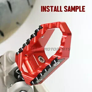 レッド TOUR フロント ライダー フットペグ Buell 1125R 通年用 Red TOUR Front Rider Foot Pegs For Buell 1125R All Year 【並行輸入品】