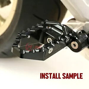 ブラック CNC フロント フットペグ ツアー 25mm 調整可能 Ducati 996 /S/R 通年対応 Black CNC Front Foot Pegs TOUR 25mm Adjustable For Ducati 996 /S/R All Year 【並行輸入品】