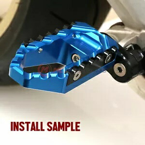 ブルー CNC フロントフットペグ ツアー 25 ミリメートル調整可能スズキ GSXR 750 04 05 Blue CNC Front Foot Pegs TOUR 25mm Adjustable For Suzuki GSXR 750 04 05 【並行輸入品】