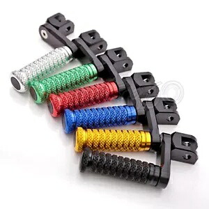 CNC 40 ミリメートルフロントフットペグ滑り止め 1299 パニガーレ 2015-2019 16 17 18 CNC 40mm Front Foot Pegs Anti-slip For 1299 Panigale 2015-2019 16 17 18 【並行輸入品】