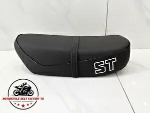 ホンダ CT70 トレイル70 ダックス ST70 CT70 レディダックス サドルシート ST 70 新品コンプリートシート。 Honda CT70 Trail 70 Dax ST70 CT70 Lady Dax Saddle Seat ST 70 New Complete Seat. 【並行輸入品】