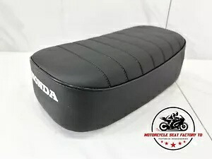 ホンダ ATC70 ATC 70 1978 - 1985 サドル (ブラック) 新品コンプリートバイクシートパン Honda ATC70 ATC 70 1978 - 1985 Saddle ( Black ) New Complete Motorcycle Seat Pan 【並行輸入品】