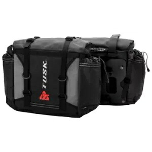 Tusk オリンパス パニアバッグ ユニバーサルパニアラックマウント付き 1968480002 Tusk Olympus Pannier Bags with Universal Pannier Rack Mounts 1968480002 【並行輸入品】