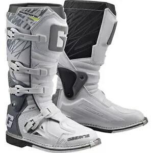 ガエルネ ファストバック ブーツ ホワイト サイズ 07 2196-004-07 Gaerne Fastback Boots White Size 07 2196-004-07 【並行輸入品】 75,625円