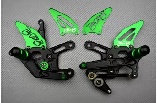 グリーンレーシング 調節可能なリアセット フットレスト ヤマハ YZF R1 YZF-R1 RN22 2012-2014 Green Racing Adjustable Rearsets Footrest YAMAHA YZF R1 YZF-R1 RN22 2012-2014 【並行輸入品】