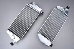 R+L 超強化レーシング AVDB ウォーターラジエーター BETA RS 500 / RS500 4T 2024 R+L Ultra-Reinforced Racing AVDB Water Radiator BETA RS 500 / RS500 4T 2024 【並行輸入品】 55,440円