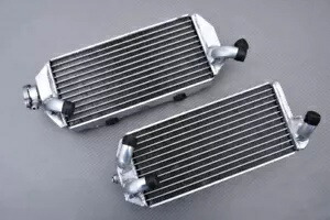 ウォータークーラー 右+左レーシング アルミ製 SUZUKI DRZ 400E DR Z 400 E 2002-2007- Water cooler right + left racing made of aluminium SUZUKI DRZ 400E DR Z 400 E 2002-2007- 【並行輸入品】