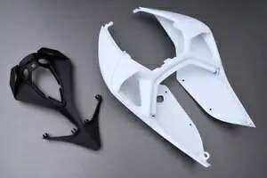 リアトリム/リアトリム コンプリート生 DUCATI PANIGALE 899 2013-2015- Rear trim / rear trim complete raw DUCATI PANIGALE 899 2013-2015- 【並行輸入品】｜カスタムパーツ WORLD倉庫