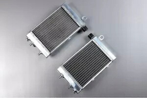 右 + 左レーシングウォーターラジエーター冷却 APRILIA RSV 1000 RSV1000 2001-2003 Right + Left Racing Water Radiators Cooling APRILIA RSV 1000 RSV1000 2001-2003 【並行輸入品】｜カスタムパーツ WORLD倉庫