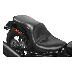 Le Pera Maverick ステッチシート - ソフテイル \'18+ LYX-910 Le Pera Maverick Stitched Seat - Softail \'18+ LYX-910 【並行輸入品】