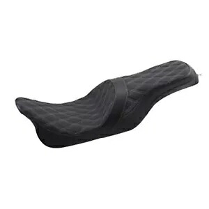 前方配置プレデター 2 アップ シート - ダブル ダイヤモンド シルバー ステッチ 0801-1266 Forward Positioned Predator 2-Up Seat - Double Diamond-Silver Stitched 0801-1266 【並行輸入品】｜カスタムパーツ WORLD倉庫