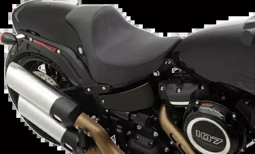 ドラッグスペシャリティーズ EZ-On ソロシート ブラック スムース #0802-1126 Drag Specialties EZ-On Solo Seats Black Smooth #0802-1126 【並行輸入品】