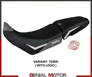 シート サドル カバー ドーバー グレー ホワイト GRW + ロゴ T.I.トライアンフ タイガー 900 2020-2023 Seat saddle cover Dover Gray White GRW + logo T.I. Triumph Tiger 900 2020-2023 【並行輸入品】｜カスタムパーツ WORLD倉庫