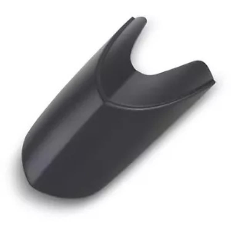 Maier フロントフェンダーエクステンション - ステルスブラック 05863-20 Maier Front Fender Extension - Stealth Black 05863-20 【並行輸入品】