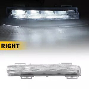 右フロントバンパー LED ランニングデイタイムライト メルセデス・ベンツ SLK クラス 2011-13 Right Front Bumper LED Running Daytime Light For Mercedes-Benz SLK-Class 2011-13 【並行輸入品】