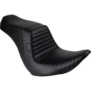 Le Pera テールホイップアップ フロント シート - プリーツ - ブラック - FLSB/FXLR '18-'23 LYRU-580PT Le Pera Tailwhip Up Front Seat - Pleated - Black - FLSB/FXLR '18-'23 LYRU-580PT 【並行輸入品】