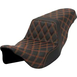 ステップアップシート - 格子ステッチ - オレンジステッチ - FLH/FLT '08-'23 A808-07B-175ORA Step-Up Seat - Lattice Stitch - Orange Stitch - FLH/FLT '08-'23 A808-07B-175ORA 【並行輸入品】
