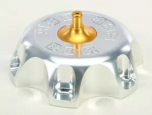 BBR ビレットガスキャップ #110-HCR-1204 BBR Billet Gas Cap #110-HCR-1204 【並行輸入品】