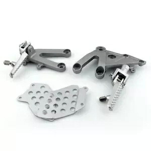 フロントブラケットフットレストフットペグ左右ホンダ CBR600RR 2003-2006 ZF Front Bracket Footrest Footpeg Left Right For Honda CBR600RR 2003-2006 ZF 【並行輸入品】