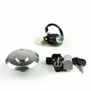 点火スイッチロック & 燃料ガスキャップキーセットホンダ CBT125 CB-125T WY に適合 Ignition Switch Lock & Fuel Gas Cap Key Set Fit For Honda CBT125 CB-125T WY 【並行輸入品】